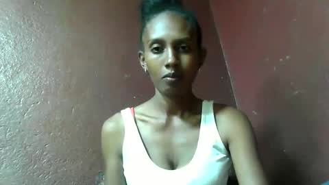 ninie246746 online show from 9, 2, 2026