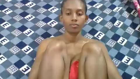 ninie246746 online show from 23, 2, 2026