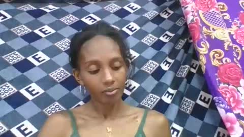 ninie246746 online show from 11, 3, 2026