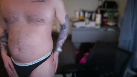 Snapshot of ninvax chatting on 9, 4, 2026 ninvax online show from 9, 4, 2026