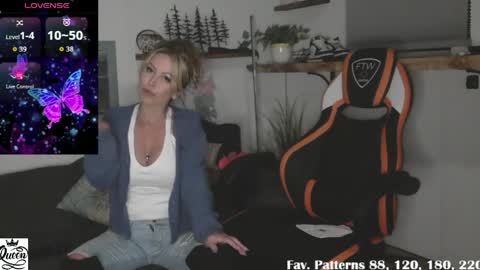 Ainsley              FANSLY-AINSLEYXOXO online show from 12, 4, 2026