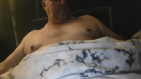 Snapshot of nipplepain007 chatting on 28, 4, 2026 nipplepain007 online show from 28, 4, 2026
