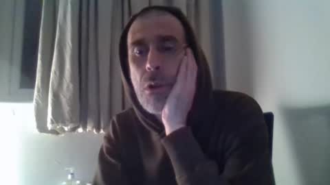 Snapshot of nirevess chatting on 5, 1, 2025 nirevess online show from 5, 1, 2025