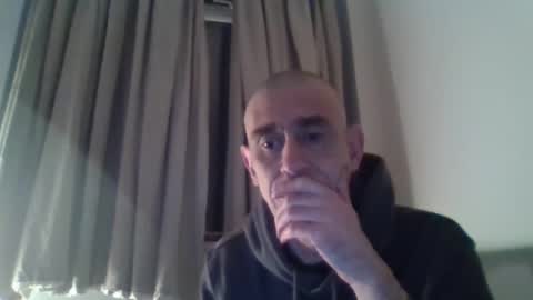 Snapshot of nirevess chatting on 25, 1, 2025 nirevess online show from 25, 1, 2025