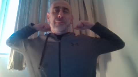 Snapshot of nirevess chatting on 9, 2, 2025 nirevess online show from 9, 2, 2025