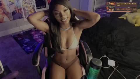 Snapshot of niviawolfe chatting on 19, 9, 2025 NIVIA WOLFE online show from 19, 9, 2025