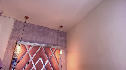  V I C T O R I A   online show from 12, 4, 2026