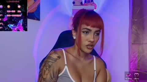 Snapshot of nix_taylor chatting on 23, 11, 2025 Nix online show from 23, 11, 2025