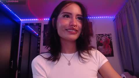 Snapshot of nixxie_ chatting on 8, 9, 2025 Nixxie online show from 8, 9, 2025
