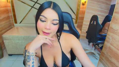 Snapshot of nkbaby_r chatting on 10, 11, 2025 nkbaby_r online show from 10, 11, 2025