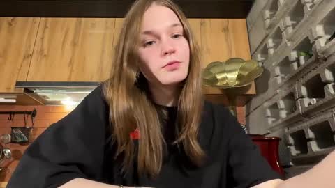 Tears Lora online show from 2, 4, 2026