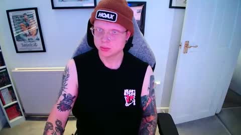 Snapshot of nlrb93 chatting on 8, 11, 2025 BNate93 online show from 8, 11, 2025