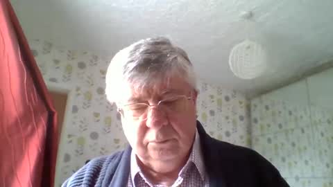 Snapshot of nn69uk chatting on 15, 4, 2026 NN69UK online show from 15, 4, 2026