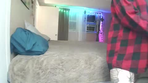 Leah online show from 6, 10, 2025