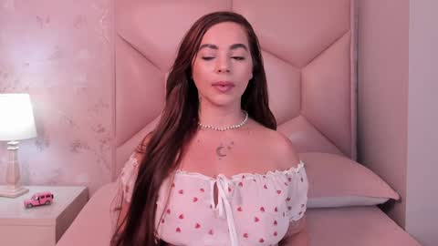 Snapshot of noa_butterfly chatting on 8, 1, 2025 ambarsulliva online show from 8, 1, 2025