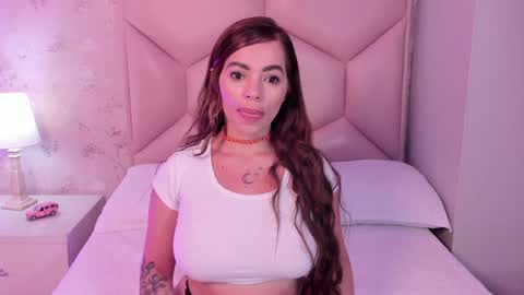 Snapshot of noa_butterfly chatting on 15, 1, 2025 ambarsulliva online show from 15, 1, 2025