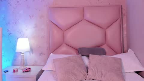 Snapshot of noa_butterfly chatting on 13, 2, 2025 ambarsulliva online show from 13, 2, 2025