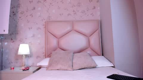   ambarsulliva  online show from 28, 10, 2025