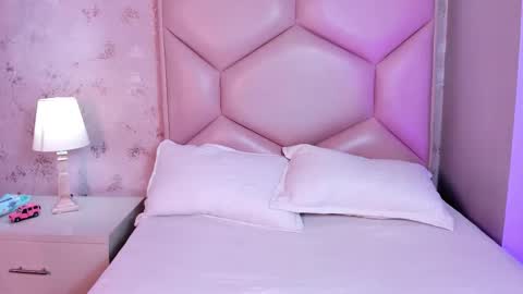   ambarsulliva  online show from 30, 11, 2025