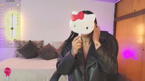 Gaby  Megan  Juliana  online show from 10, 10, 2025