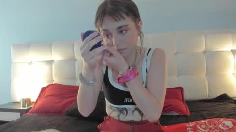 Snapshot of noa_paris chatting on 23, 2, 2025 Sophy online show from 23, 2, 2025