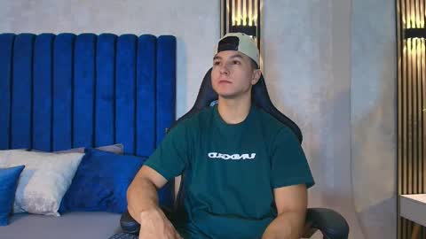 Snapshot of noah_clarkk chatting on 5, 6, 2026 Noah online show from 5, 6, 2026