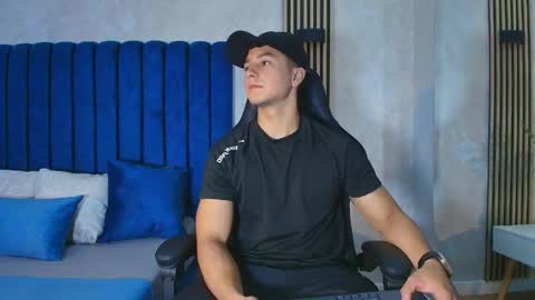 Snapshot of noah_clarkk chatting on 8, 6, 2026 Noah online show from 8, 6, 2026