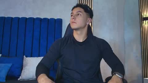 Snapshot of noah_clarkk chatting on 12, 6, 2026 Noah online show from 12, 6, 2026