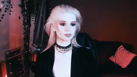 Snapshot of noah_elmer chatting on 13, 9, 2025 REAL name LiaDM are always open online show from 13, 9, 2025