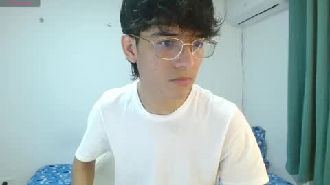 Snapshot of noah_millerx_ chatting on 1, 5, 2026 noah online show from 1, 5, 2026