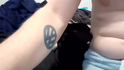 Snapshot of noah_wesley chatting on 1, 1, 2025 Noah Wesley online show from 1, 1, 2025