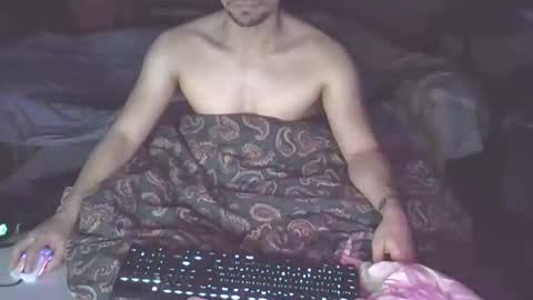Noahcaliente online show from 5, 1, 2025