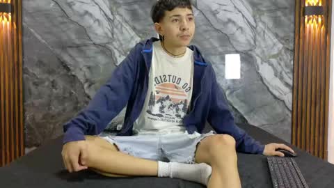 Snapshot of noahwalker__ chatting on 2, 6, 2026 online show from 2, 6, 2026