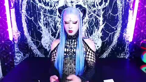 caroline online show from 11, 6, 2026