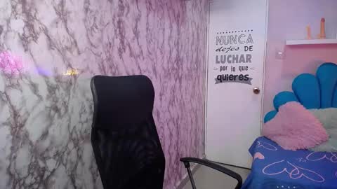 noelia_milfs online show from 10, 10, 2025