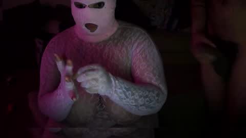 Snapshot of nofacejustlace chatting on 22, 12, 2025 Noname online show from 22, 12, 2025