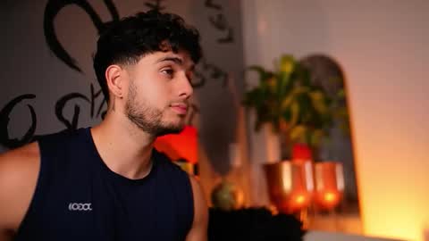 Snapshot of noha_miler chatting on 27, 11, 2025 kevin online show from 27, 11, 2025