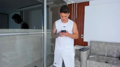 nohabennett7 online show from 7, 4, 2026