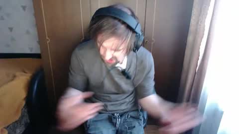 Snapshot of noise_zero chatting on 29, 11, 2025 Noise Zero online show from 29, 11, 2025