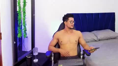 Im Nolan  online show from 22, 11, 2025