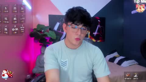 Snapshot of nolan_twink chatting on 14, 12, 2024 Nolan online show from 14, 12, 2024