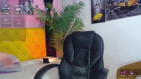 Snapshot of nolan_twink chatting on 25, 1, 2025 Nolan online show from 25, 1, 2025