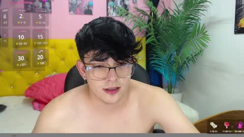 Snapshot of nolan_twink chatting on 4, 2, 2025 Nolan online show from 4, 2, 2025