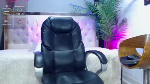 Snapshot of nolan_twink chatting on 11, 9, 2025 Nolan online show from 11, 9, 2025