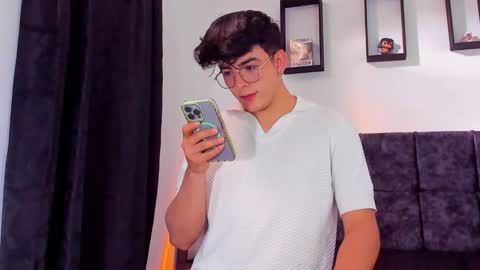 Snapshot of nolan_twink chatting on 23, 10, 2025 Nolan online show from 23, 10, 2025