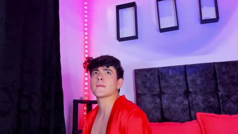 Snapshot of nolan_twink chatting on 2, 11, 2025 Nolan online show from 2, 11, 2025