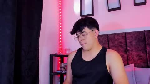 Snapshot of nolan_twink chatting on 4, 11, 2025 Nolan online show from 4, 11, 2025