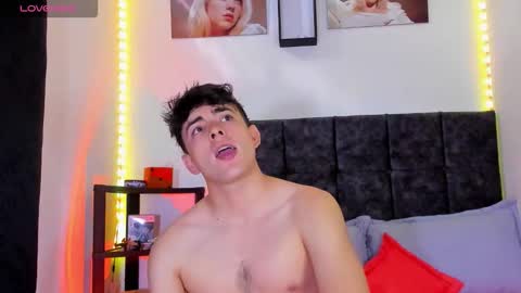 Snapshot of nolan_twink chatting on 4, 12, 2025 Nolan online show from 4, 12, 2025