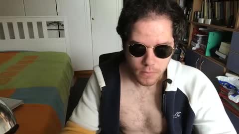 Snapshot of nongay379444 chatting on 27, 12, 2024 nongay379444 online show from 27, 12, 2024