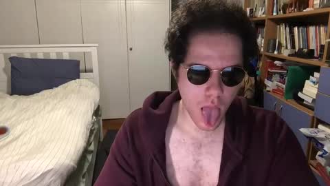 Snapshot of nongay379444 chatting on 1, 1, 2025 nongay379444 online show from 1, 1, 2025